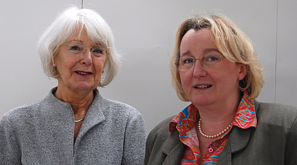 Wissenschaftsministerin Theresia Bauer (r.) und Sybille Volkholz (l.) (Foto: Ministerium für Wissenschaft, Forschung und Kunst Baden-Württemberg)