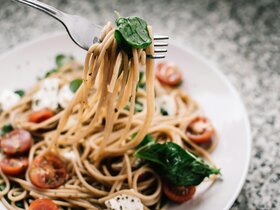 Ein Bild von Spaghetti - auch dieses Lieblingsgericht könnte im Rahmen der Veggie-Aktion von PHeelGood veganisiert werden.