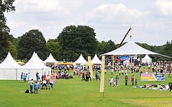 Zelte des  Explore Science im Luisenpark.