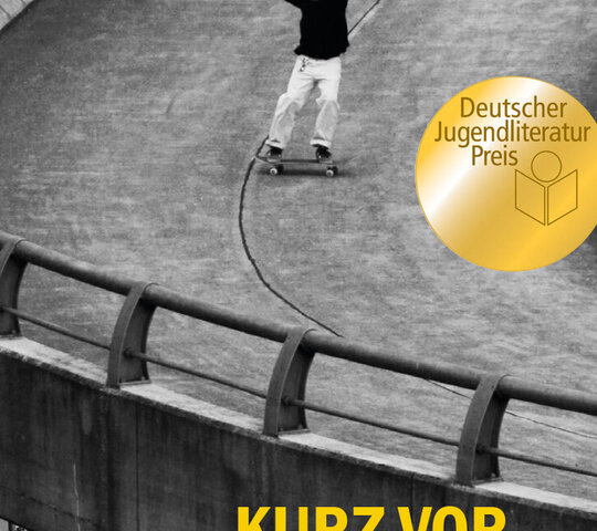 Das Cover zum Jugendroman Kurz vor dem Rand