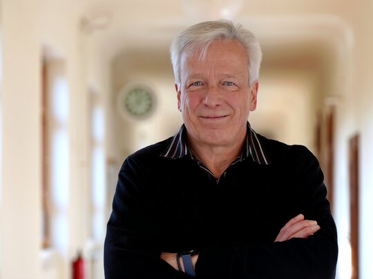 Das Foto zeigt Prof. Dr. Karl-Heinz Dammer