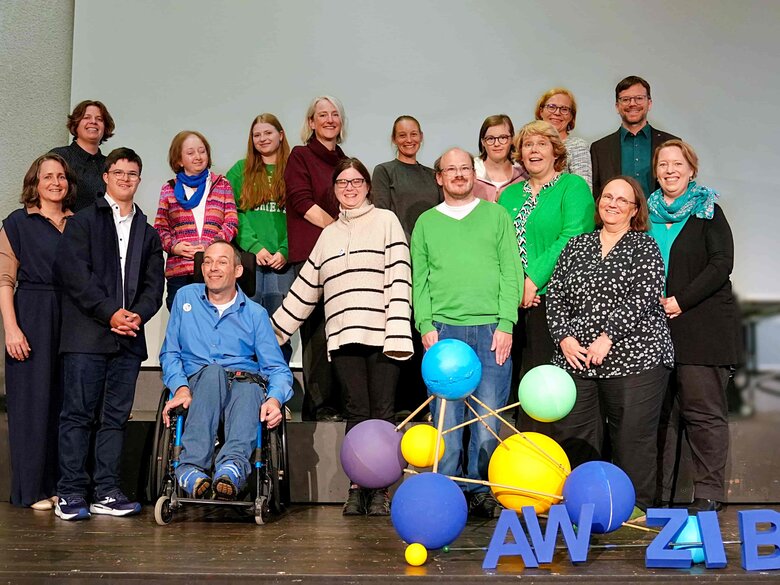 Gruppenbild des AW-ZIB-Teams auf der Jubiläumsfeier