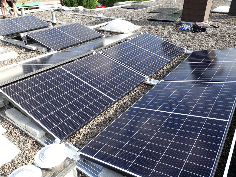 PV Anlage auf einem Flachdach