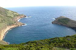 Küste im Naturschutzgebiet auf Fajal am Atlantik.