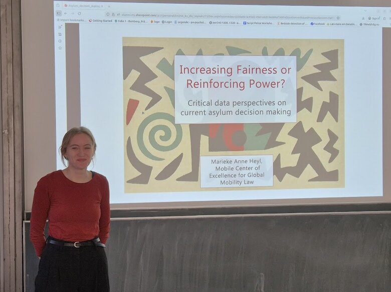 Ein Bild von Marieke Heyl bei ihrem Vortrag