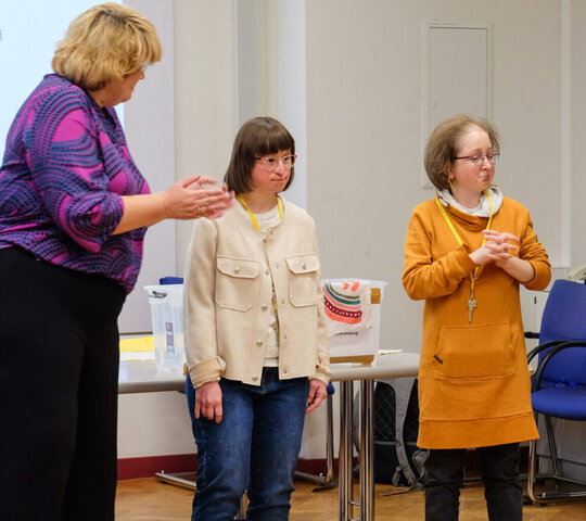 Zu sehen sind die Bildungsfachkräfte.