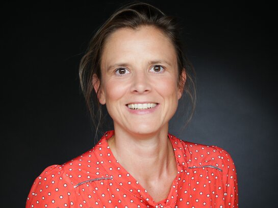 Das Bild zeigt Dr. Caren Keeley.