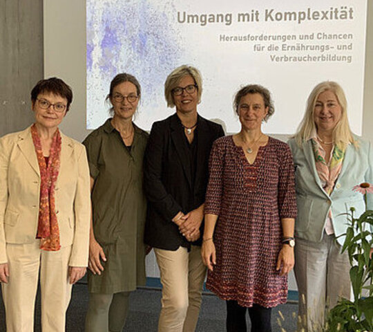 Organisatorinnen v.l.n.r.: Prof. Dr. Ute Bender (PH Freiburg), Prof. Dr. Angela Häußler (PH Heidelberg), Prof. Dr. Petra Lührmann (PH Schw. Gmünd), Prof. Dr. Katja Schneider (PH Heidelberg), Prof. Dr. Silke Bartsch (HaBiFo) 