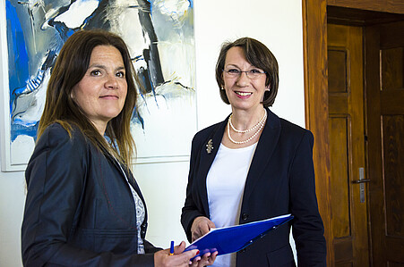 Henrike Schön and Anja Bast-Schneider