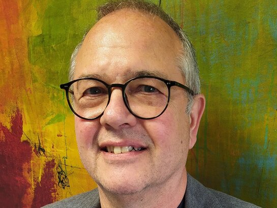 Das Bild zeigt Prof. Dr. Michael Wagner