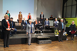 Das Bild zeigt das Team des AW-ZIB gemeinsam mit Wissenschaftsministerin Bauer und PH-Rektor Huneke. Copyright Pädagogische Hochschule Heidelberg