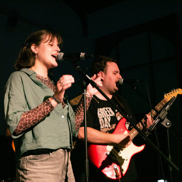 Musiker bei der Stage Time des Fachs Musik