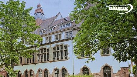 Bild zeigt das Gebäude der Pädagogischen Hochschule in der Keplerstraße