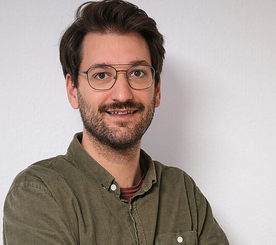 Zu sehen ist ein Profilfoto von Herrn Geldner-Belli.