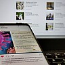 Das Bild zeigt im Vordergrund ein Handy, auf dem der Instagram-Account des MWKs zu sehen ist, und im Hintergrund die Homepage der Pädagogischen Hochschule Heidelberg. Copyright: Pädagogische Hochschule Heidelberg.