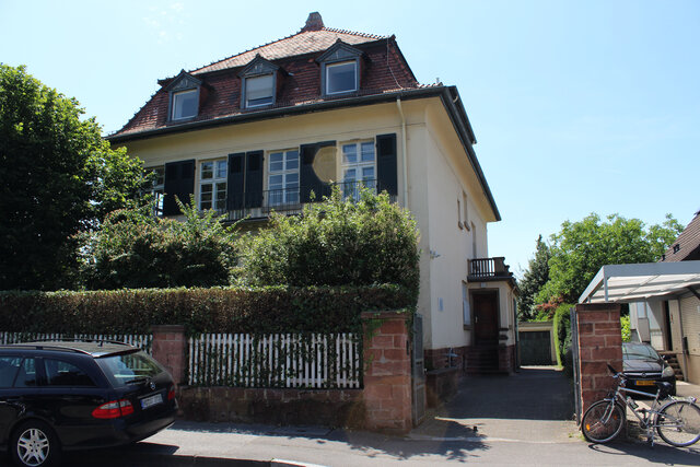 Der Standort Zeppelinstraße 3 von außen.