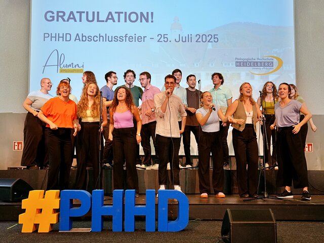 Zu sehen sind die Polyphonics bei der Abschlussfeier Juli 2025