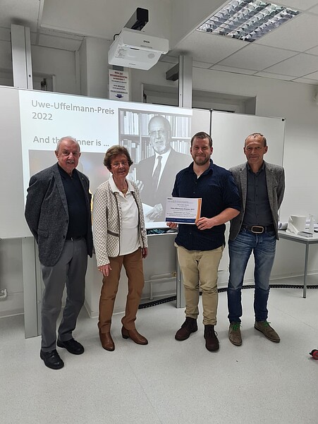 Dieter Burkard, Renate Uffelmann, Felix Martel und Manfred Seidenfuß bei der Preisverleihung