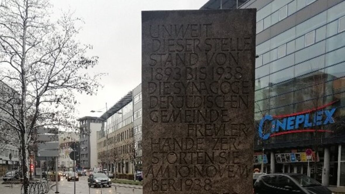 Foto vom Platz der Synagoge