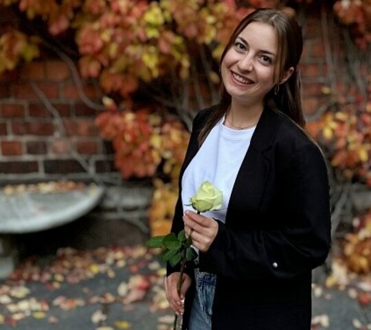 Porträt von Clara Reining, Preisträgerin des Annelie-Wellensiek-Preis 2025