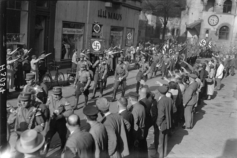 Foto des Aufmarsches der NSDAP