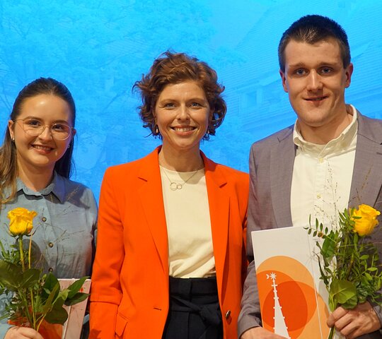 Gruppenbild von Anna Maria Jurcevic, Miriam Münch und Stephan Long