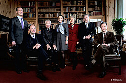 Das Foto zeigt den Vorstand und das Kuratorium der Friede Springer Stiftun