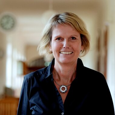 Porträt von Beate Damann-Hanser