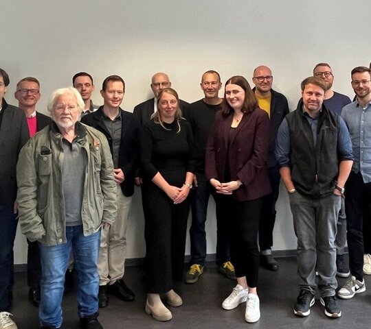 Foto einer Gruppe von Menschen