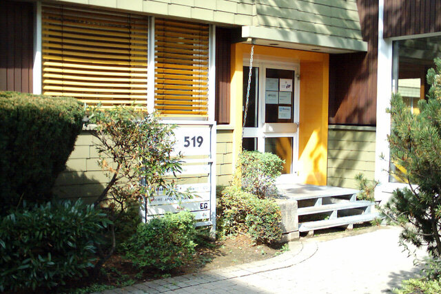 Zu sehen ist der Eingangsbereich am Standort Technologiepark Ost