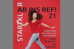 rote Plakat von "Startklar - Ab ins Ref". 