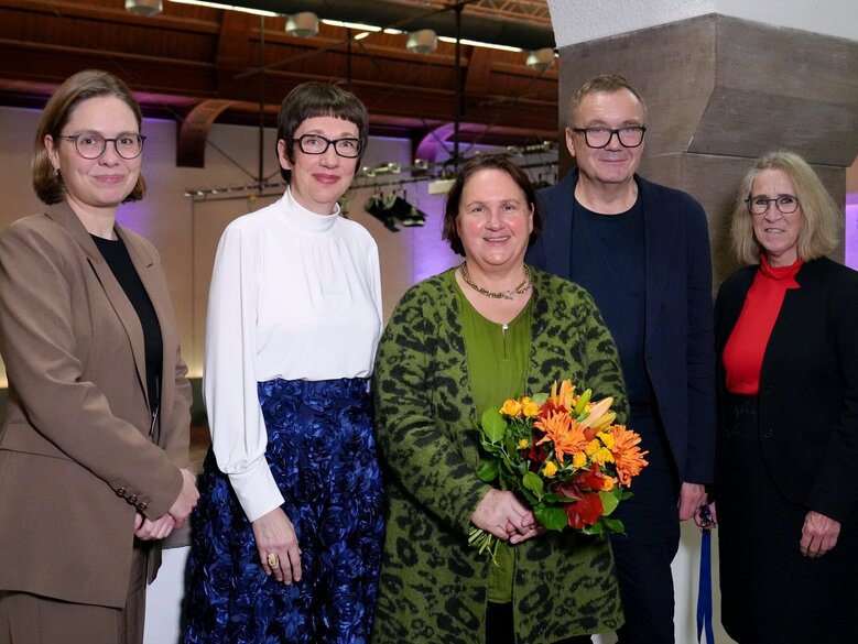 Gruppebild des Rektorats der Pädagogischen Hochschule Heidelberg mit Kultusministerin Theresa Schopper.