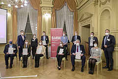 Das Bild zeigt Repräsentanten der Organisationen, die am BMM-Förderprogramm teilgenommen haben. Das Foto hat Philipp Rothe aufgenommen.