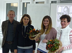 Bild von Jessica Pschytula (3. von links) - Uffelmann Preisträgerin 2016