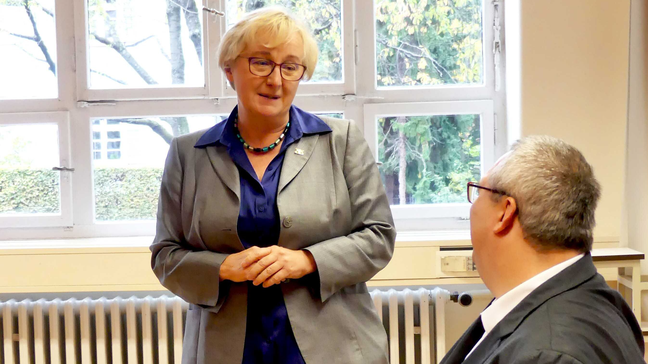 Theresia Bauer im Gespräch mit Helmuth Pflantzer.