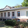 Das Bild zeigt die Terrasse der HSE. Das Bild wurde im Sommer aufgenommen. Das Bild zeigt die Terrasse der HSE in der Voßstraße.