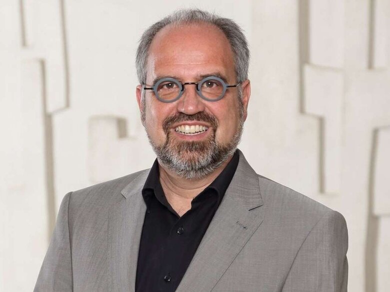 Porträt von Jörg-U. Keßler