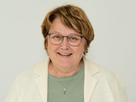 Das Bild zeigt Prof.in Dr. Ursula Böing.
