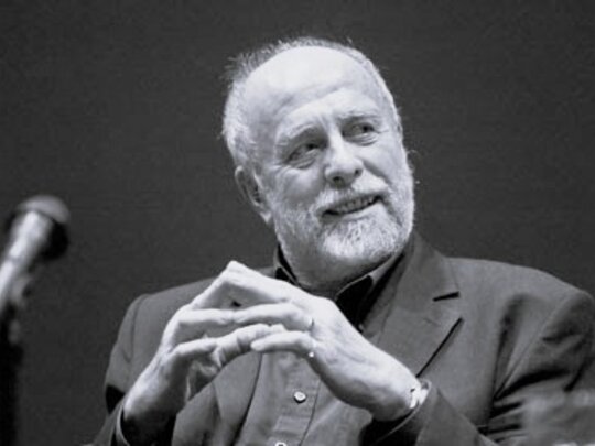 Ein schwarz-weiß Porträt von Hans Gercke.