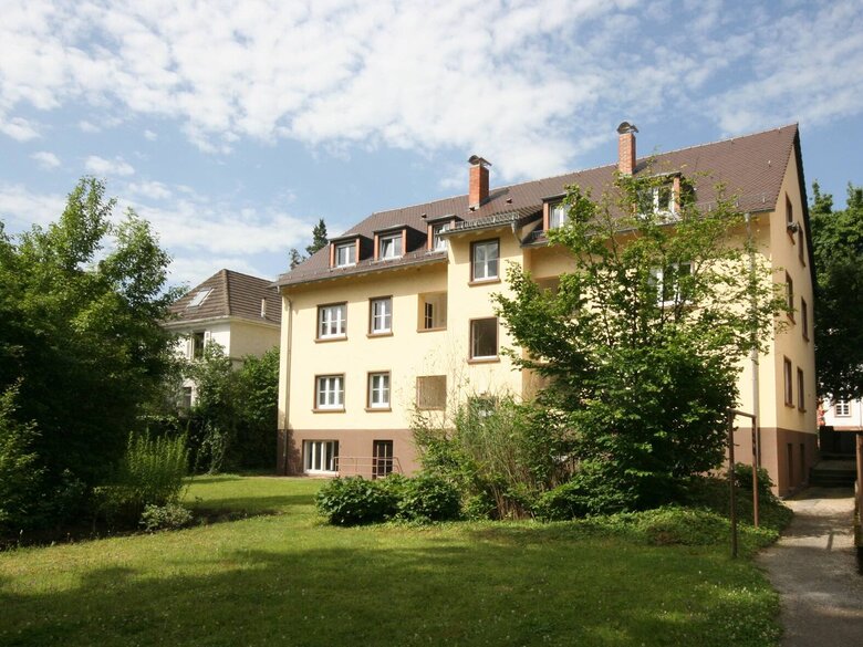 Die Rückansicht des Gebäudes "Quinkestraße".