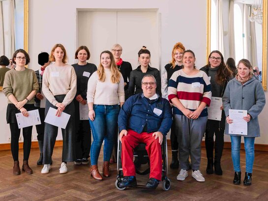 Das Foto zeigt Teilnehmende eines KuLO-Workshops.