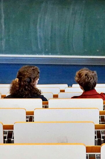 Zu sehen ist ein Hörsaal der Pädagogischen Hochschule Heidelberg.