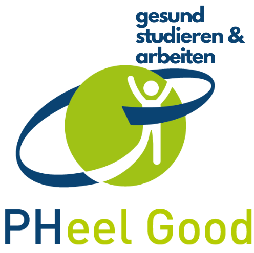 Das PHeelGood-Logo zeigt eine stilisierte Person mit ausgestreckten Armen vor einem grünen Kreis, umgeben von einem dunkelblauen Bogen. Die Gestaltung symbolisiert mehrere Ebenen: die Person, die sich wohlfühlt, den grünen Kreis als Zeichen für planetare Gesundheit und den dunkelblauen Bogen als Hochschule, die beides unterstützt und verbindet. So steht das Logo für das Zusammenspiel von Gesundheit, Wohlbefinden und Nachhaltigkeit im Hochschulkontext.