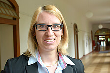 Portraitfoto Dr. Melanie Seidenglanz