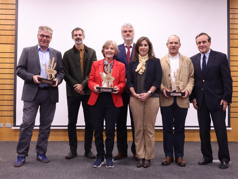 Gruppenfoto bei der feierlichen Auszeichnung an der Pontificia Universidad Católica de Chile (UC) 