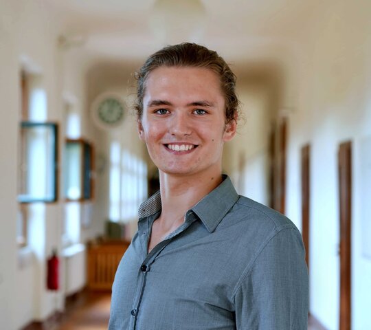 Porträtaufnahme von Anton Vosseler