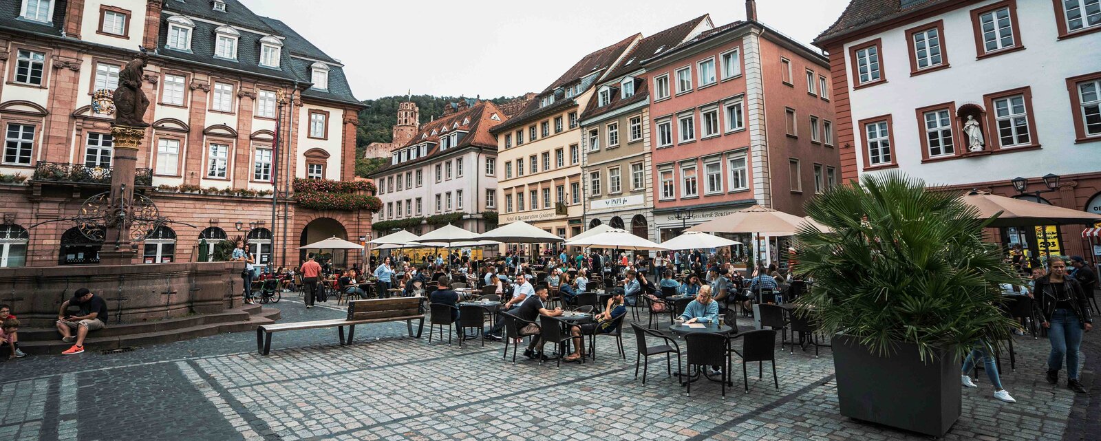 Zu sehen ist der Heidelberger Marktplatz.