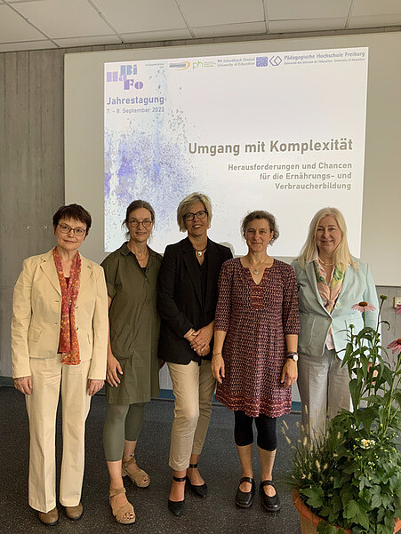 Organisatorinnen v.l.n.r.: Prof. Dr. Ute Bender (PH Freiburg), Prof. Dr. Angela Häußler (PH Heidelberg), Prof. Dr. Petra Lührmann (PH Schw. Gmünd), Prof. Dr. Katja Schneider (PH Heidelberg), Prof. Dr. Silke Bartsch (HaBiFo)