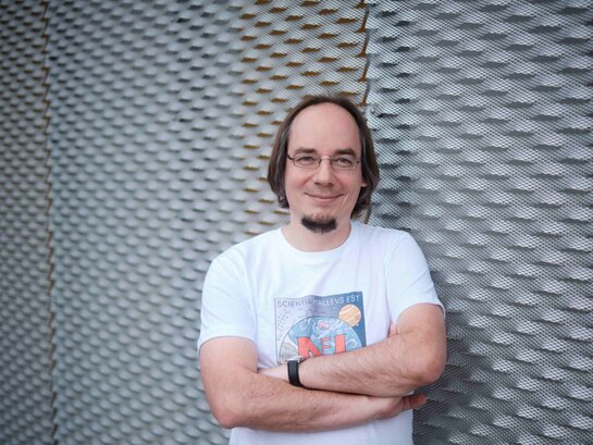 Porträt von Dr. Jens Foell