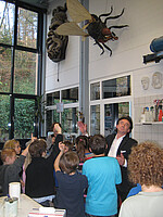 Bild von Kindern im SWR-Gebäude